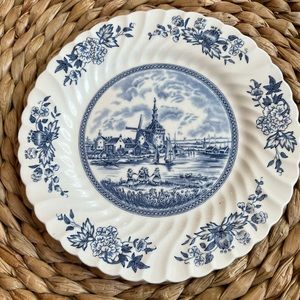 Tulip Time Johnson Bros Dinner Plate Made in England